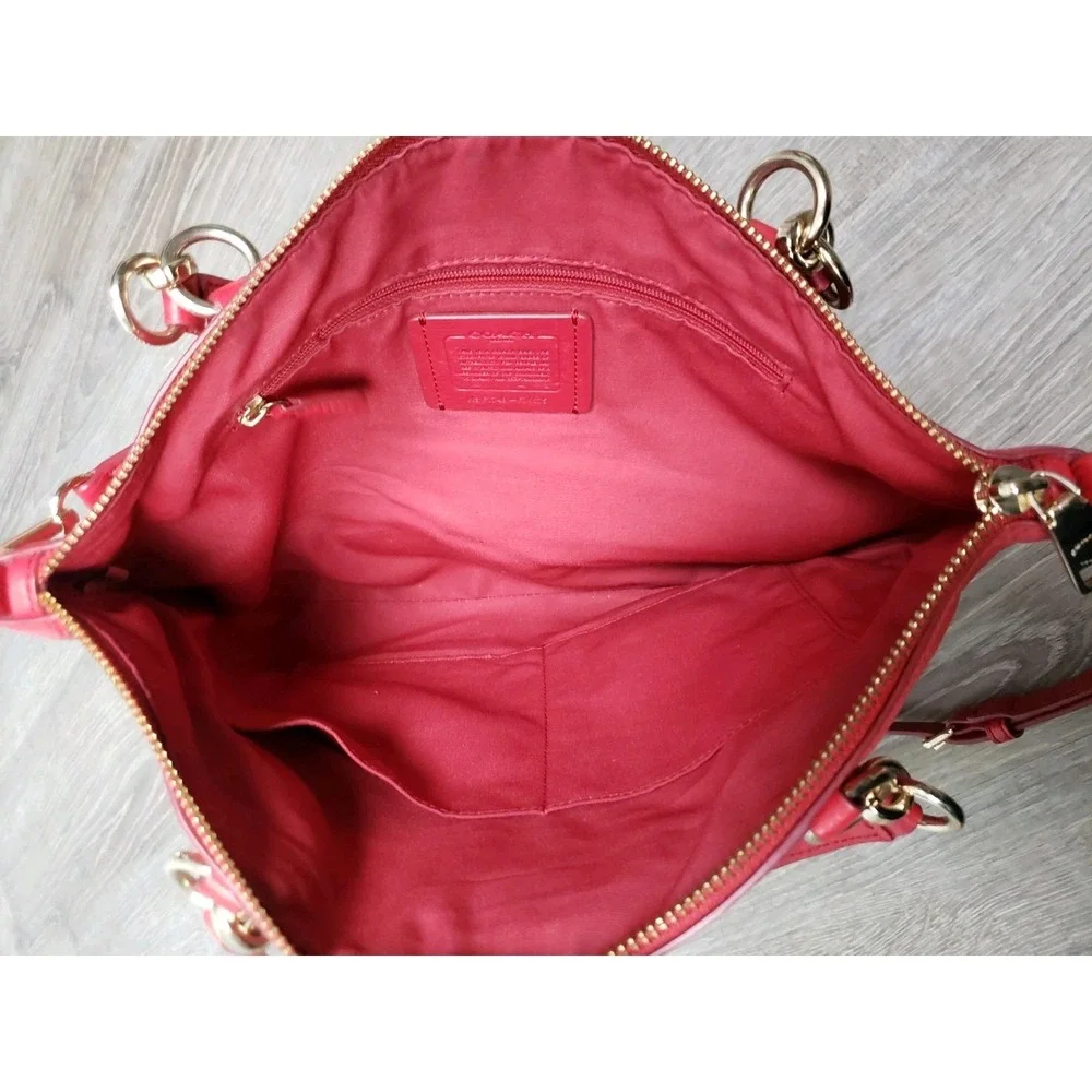 Coach kelsey crossbody